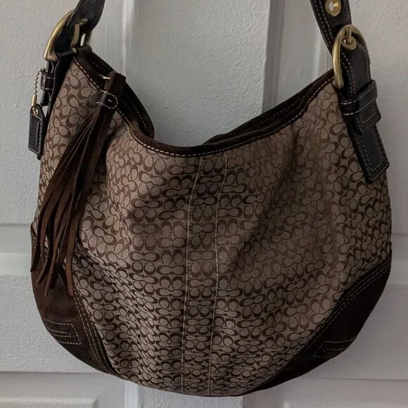 Coach Vintage Soho Signature Hobo Bag - Picture 13 of 13